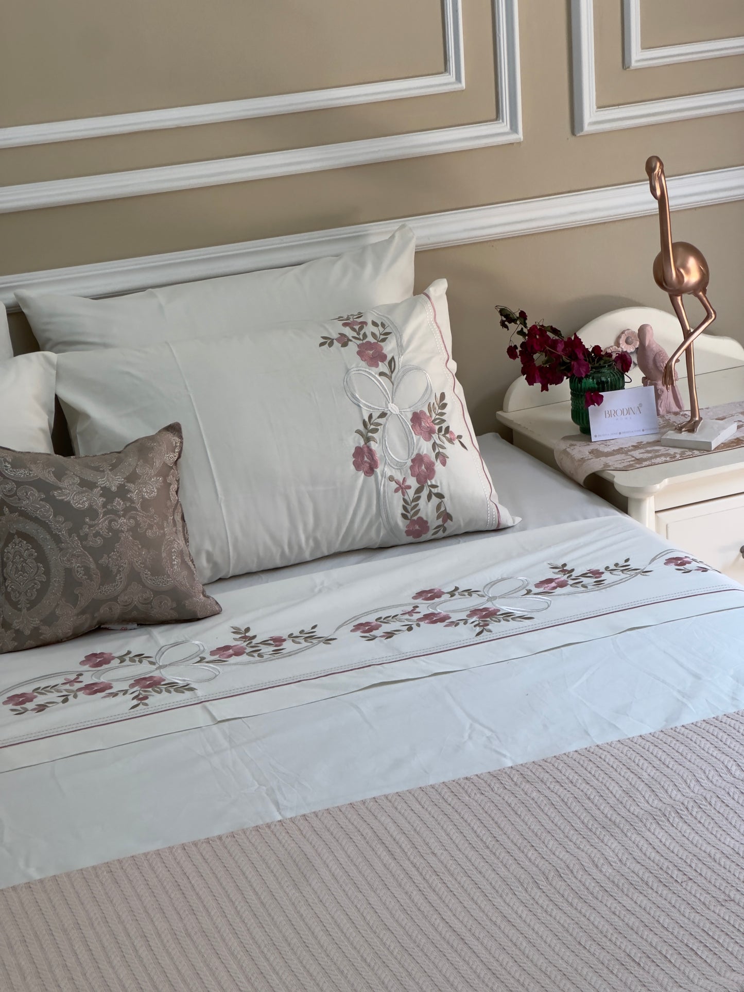 PARURE "MAGNOLIA" EN 6 PIÈCES - DRAP PLAT