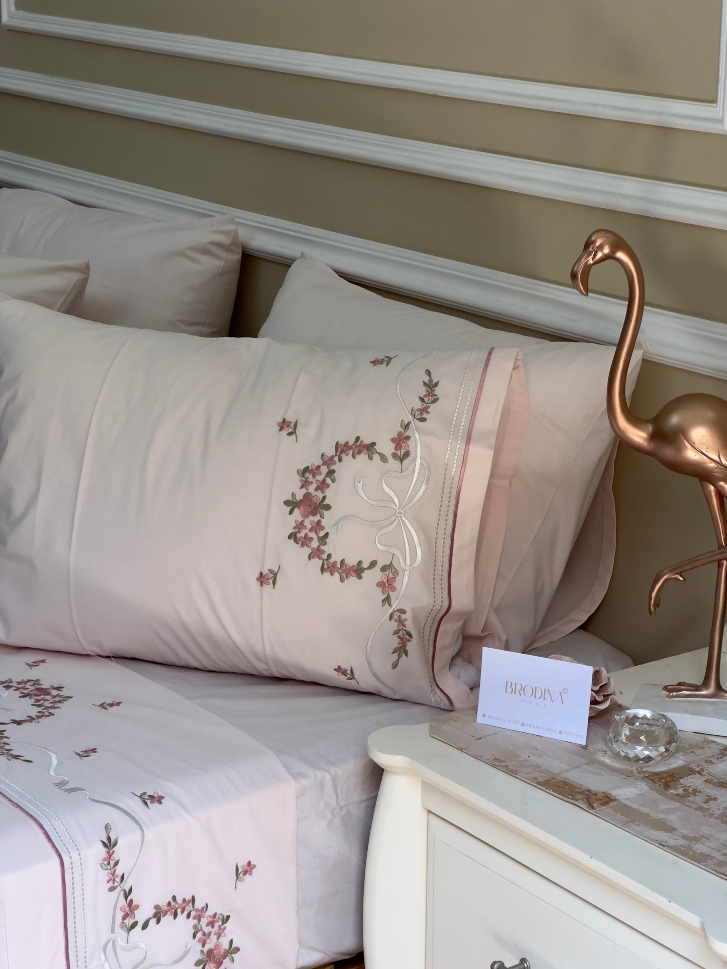 PARURE "ROSÉE" EN 6 PIÈCES - DRAP PLAT